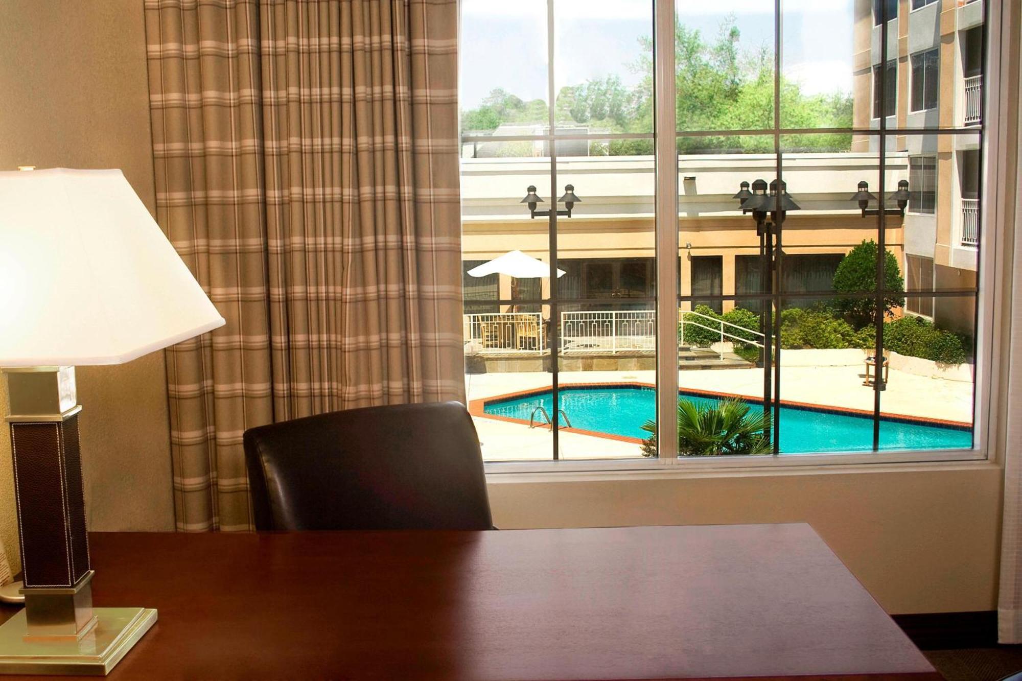 סנדי ספרינגס Sheraton Atlanta Perimeter North מראה חיצוני תמונה